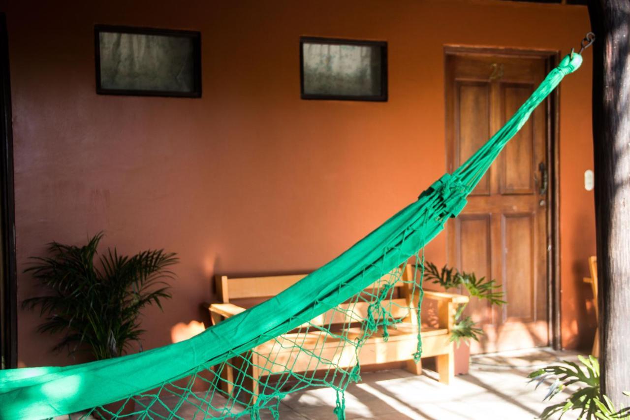 Tsunami Hostel Tamarindo Exterior photo